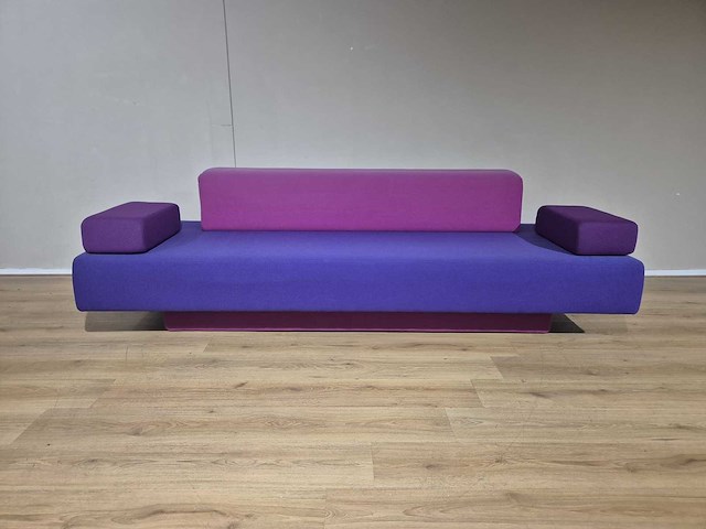 Lensvelt - glyder - atelier van lieshout - 3 zits bank - afbeelding 1 van  15