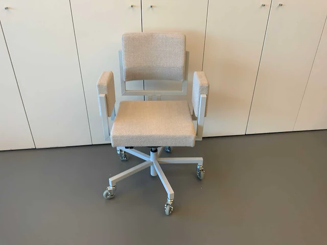 Lensvelt tank chair bureaustoel - afbeelding 1 van  3