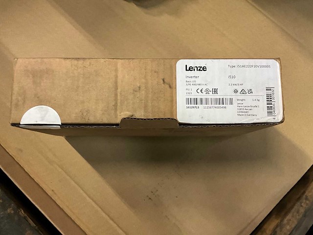 Lenze 151ae222f10v10000s 2.2 kw frequentieregelaar - afbeelding 2 van  3