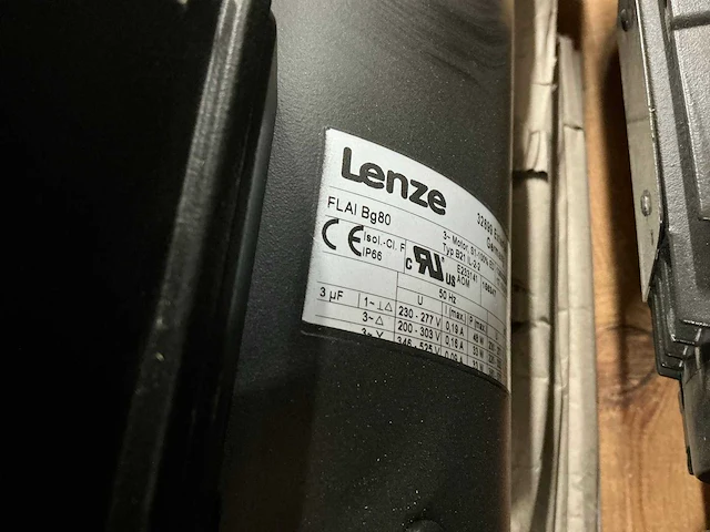 Lenze flai bg80 elektromotor met reductiekast (2x) - afbeelding 4 van  6