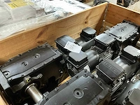 Lenze flai bg80 elektromotor met reductiekast (2x) - afbeelding 1 van  5