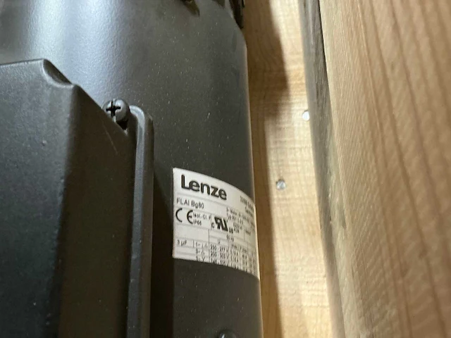 Lenze flai bg80 elektromotor met reductiekast (2x) - afbeelding 5 van  5