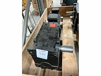 Lenze flai bg80 elektromotor met reductiekast - afbeelding 3 van  6