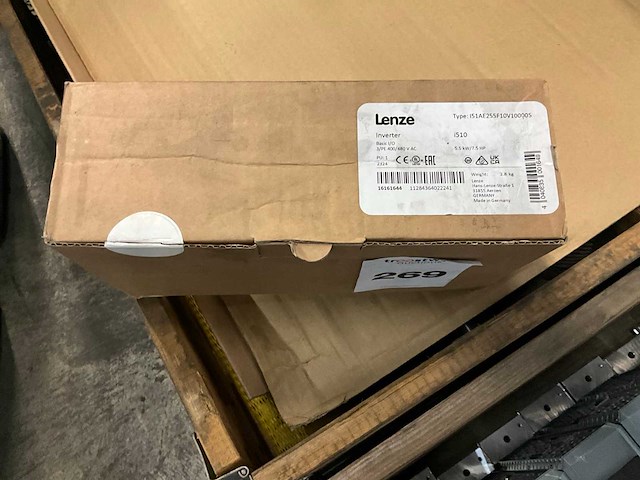 Lenze i51ae255f10v10000s 5.5 kw frequentieregelaar - afbeelding 2 van  3