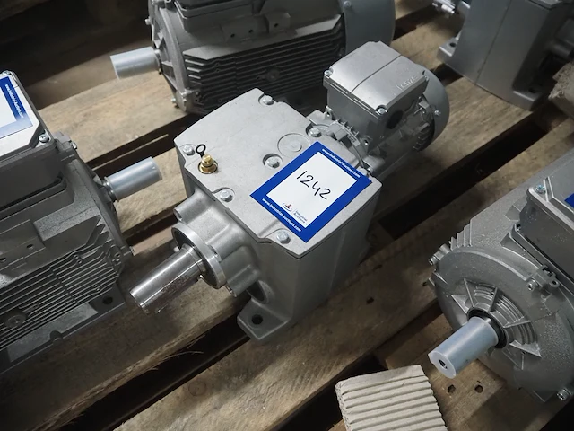Lenze - afbeelding 1 van  4