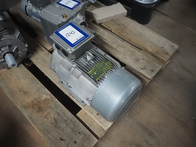 Lenze - afbeelding 1 van  4