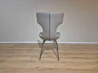 Leolux - callas - eetkamerstoelen - showroommodel - afbeelding 8 van  15