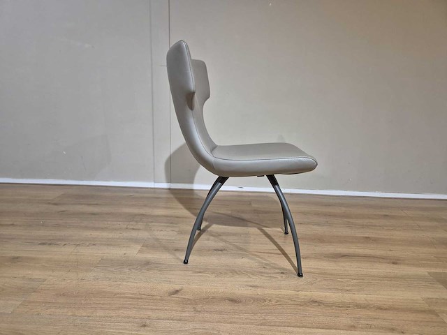 Leolux - callas - eetkamerstoelen - showroommodellen (4x) - afbeelding 2 van  15