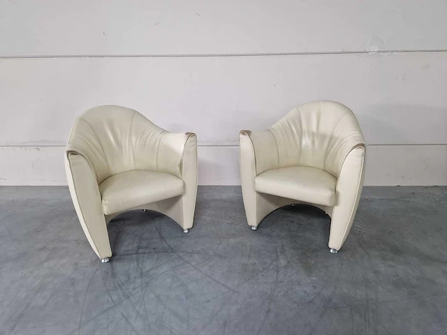 Leolux carabas fauteuil (2x) - afbeelding 1 van  7