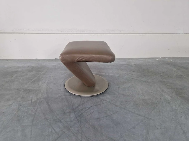 Leolux hocker - afbeelding 1 van  5