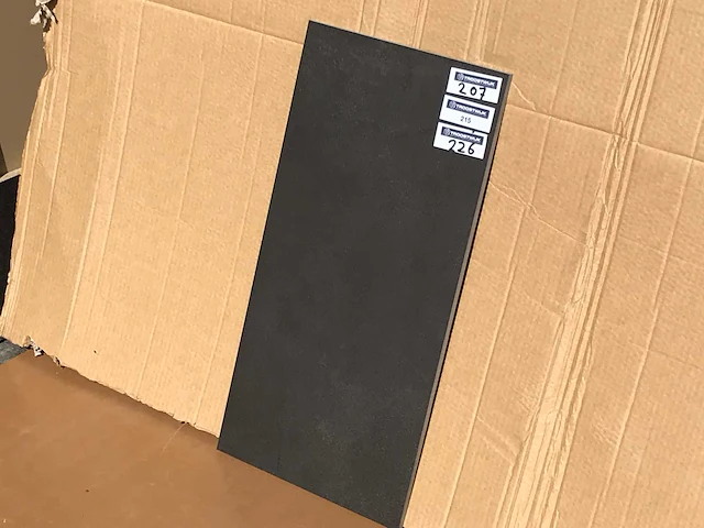 Leonardo word up ne36 zwart lappato vloertegel 30x60 cm 86,4 m² - afbeelding 2 van  4