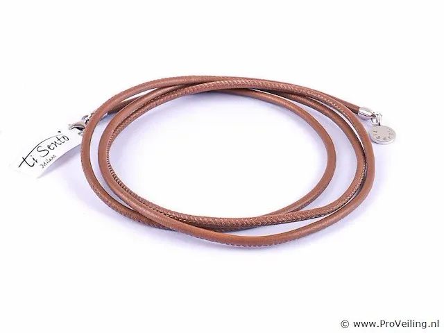 Leren ketting met zilveren sluiting - afbeelding 1 van  4