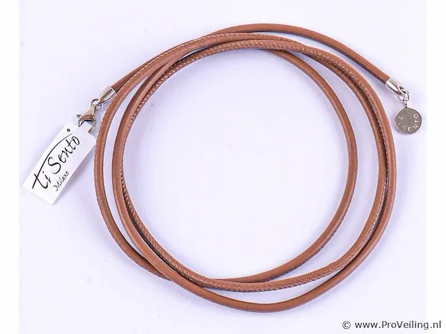 Leren ketting met zilveren sluiting - afbeelding 2 van  4
