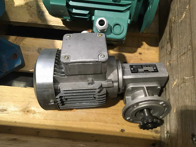 Leroy-somer diverse elektromotoren (6x) - afbeelding 5 van  5