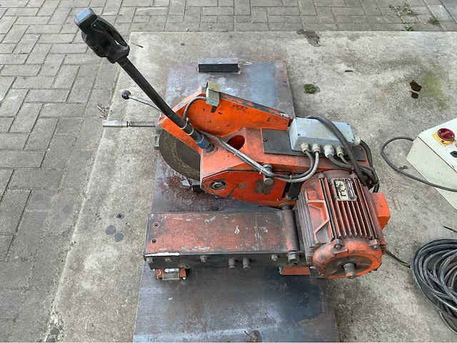 Leroy somer ls100l2 afkortcirkelzaagmachine - afbeelding 2 van  10