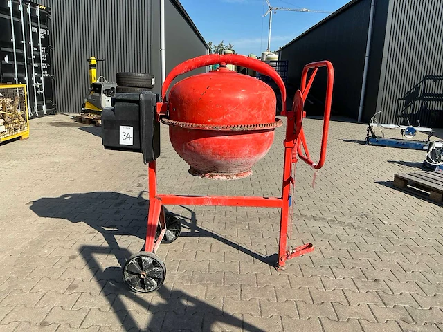 Lescha sm 145 s betonmolen - afbeelding 1 van  8