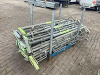 Leuningstaanders steigermateriaal (40x) - afbeelding 1 van  2
