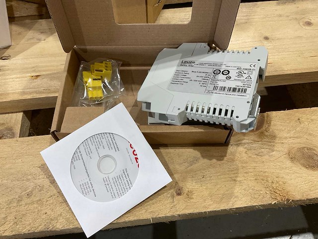 Leuze onderdelen (veiligheidsscanner) - afbeelding 9 van  10