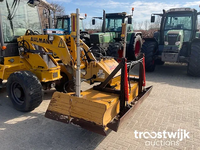 Level bord - afbeelding 9 van  14