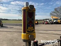Level bord - afbeelding 13 van  14