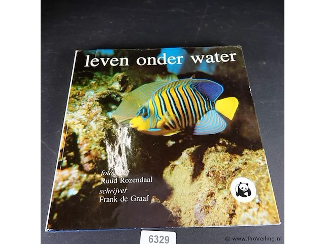 Leven onder water - afbeelding 1 van  5