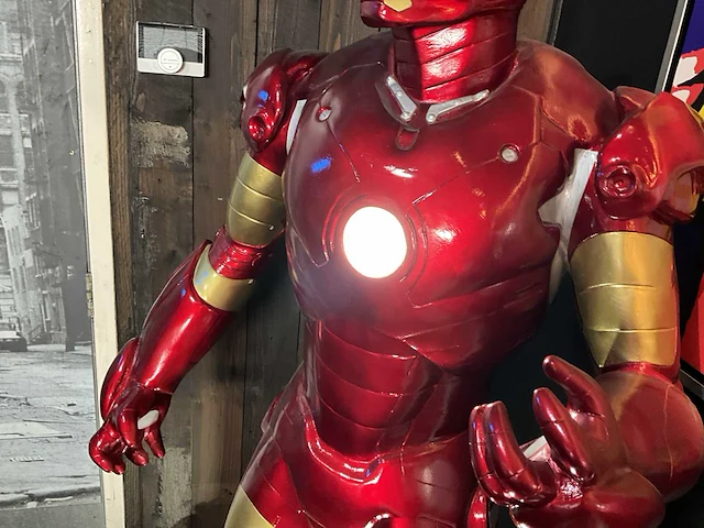 Levensgroot iron man - afbeelding 3 van  8