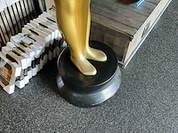 Levensgroot oscar beeld - afbeelding 3 van  8