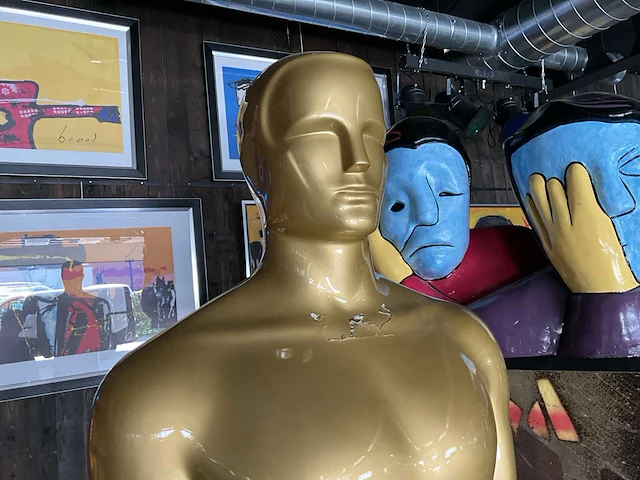 Levensgroot oscar beeld - afbeelding 4 van  8