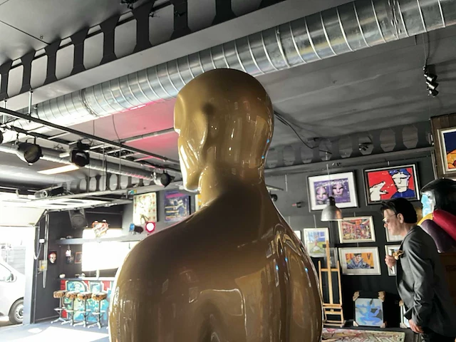 Levensgroot oscar beeld - afbeelding 5 van  7