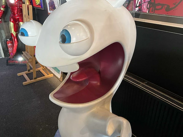 Levensgroot rabbids beeld - afbeelding 6 van  10