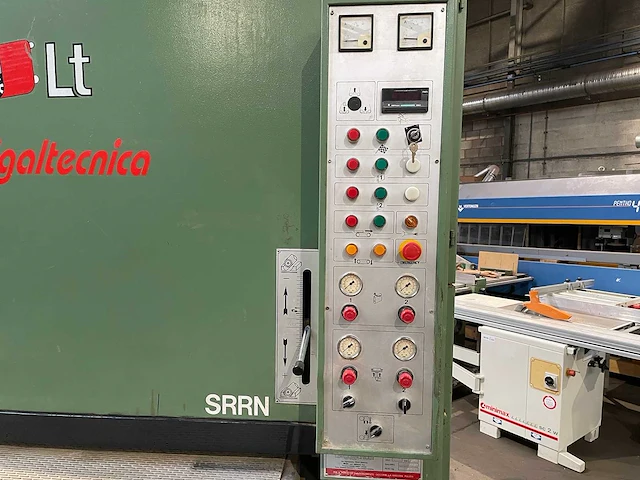 Levigaltecnica - 1992 - srrn - breedbandschuurmachine - afbeelding 4 van  9