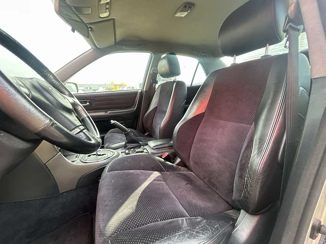 Lexus - 1999 - is - 200 executive - personenauto - afbeelding 2 van  28