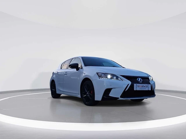 Lexus ct 200h sport edition 2017 | nf-056-d - afbeelding 12 van  33
