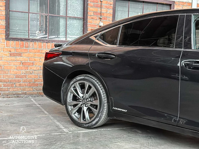 Lexus es 300h f sport line 178pk 2019, zn-650-b - afbeelding 4 van  63
