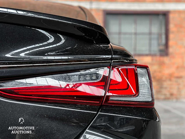 Lexus es 300h f sport line 178pk 2019, zn-650-b - afbeelding 16 van  63