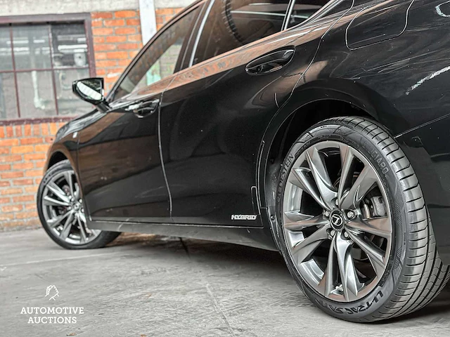 Lexus es 300h f sport line 178pk 2019, zn-650-b - afbeelding 20 van  63