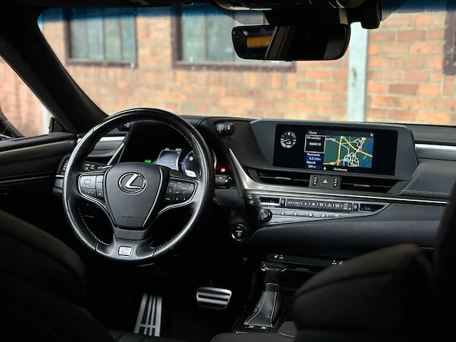 Lexus es 300h f sport line 178pk 2019, zn-650-b - afbeelding 29 van  63