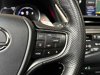 Lexus es 300h f sport line 178pk 2019, zn-650-b - afbeelding 31 van  63