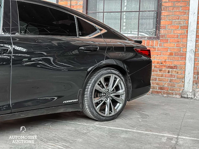 Lexus es 300h f sport line 178pk 2019, zn-650-b - afbeelding 45 van  63
