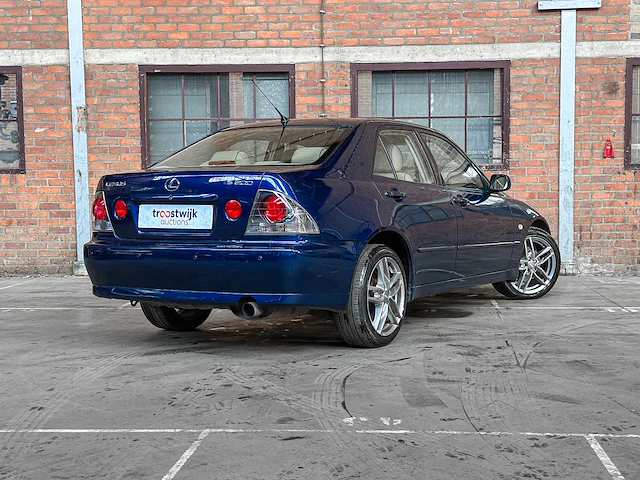 Lexus is 200 business 155pk 2004, 58-pf-jb - afbeelding 3 van  46