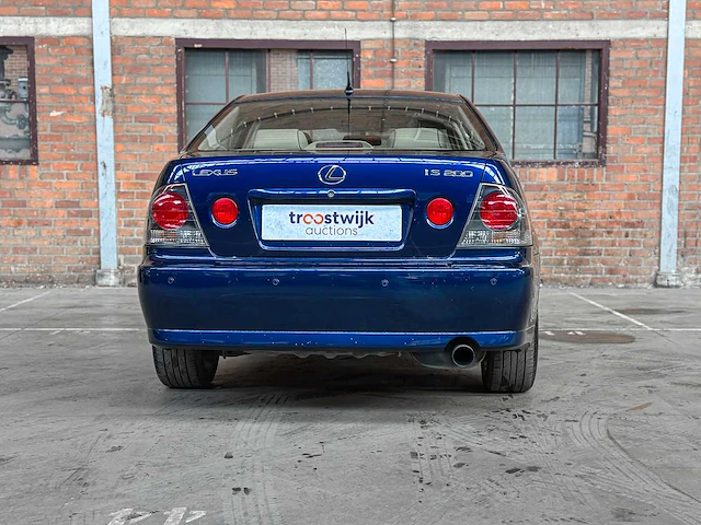 Lexus is 200 business 155pk 2004, 58-pf-jb - afbeelding 5 van  46