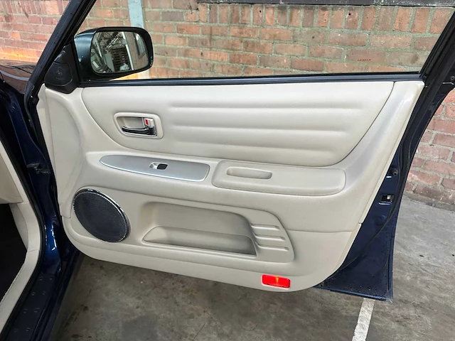 Lexus is 200 business 155pk 2004, 58-pf-jb - afbeelding 30 van  46