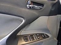 Lexus is 220d business luxury car 2007 | 22-tt-ln - afbeelding 6 van  31