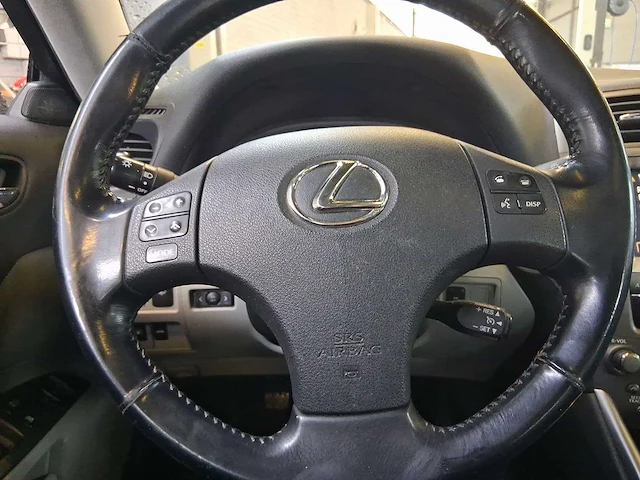 Lexus is 220d business luxury car 2007 | 22-tt-ln - afbeelding 9 van  31