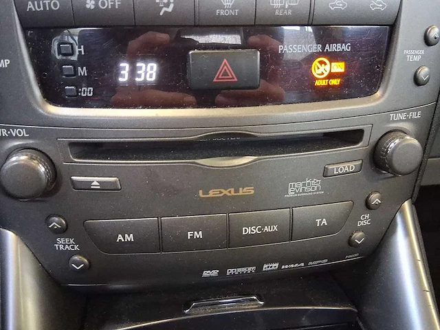 Lexus is 220d business luxury car 2007 | 22-tt-ln - afbeelding 18 van  31