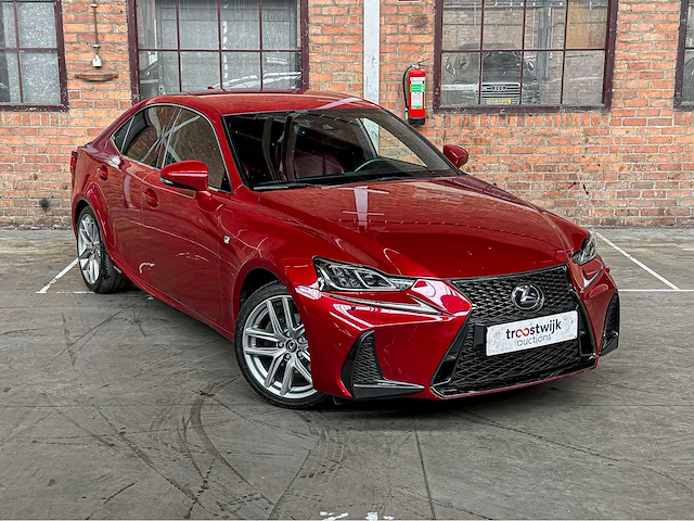 Lexus is 300h hybrid f-sport line 181pk 2017, j-450-fj - afbeelding 6 van  73