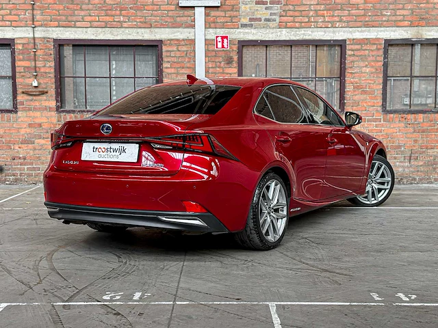 Lexus is 300h hybrid f-sport line 181pk 2017, j-450-fj - afbeelding 15 van  73