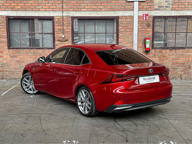 Lexus is 300h hybrid f-sport line 181pk 2017, j-450-fj - afbeelding 26 van  73