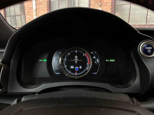 Lexus is 300h hybrid f-sport line 181pk 2017, j-450-fj - afbeelding 43 van  73