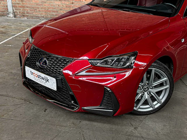Lexus is 300h hybrid f-sport line 181pk 2017, j-450-fj - afbeelding 45 van  73